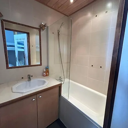 - Inout - 3 Beds Flat D-315