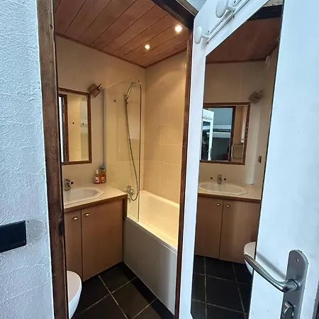- Inout - 3 Beds Flat D-315
